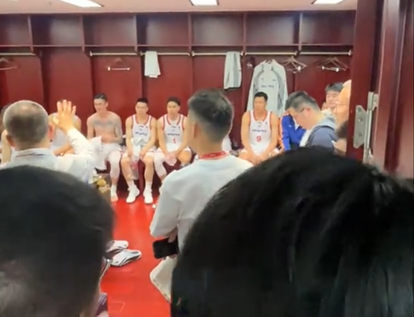 彩客网首页官网-上海太豪了！晋级四强后，俱乐部更衣室承诺：夺冠奖金一分不少！